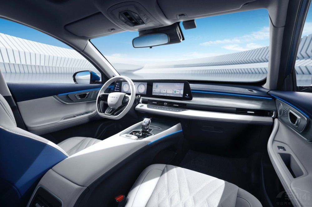 超級(jí)電混 奇瑞瑞虎7 PLUS 新能源電掣來(lái)襲 超級(jí)電混 奇瑞瑞虎7 PLUS 新能源電掣來(lái)襲