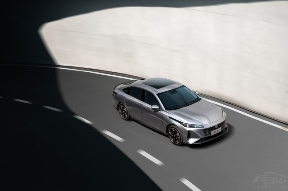 售價8.99萬元 長安逸達新增車型正式上市 售價8.99萬元 長安逸達新增車型正式上市