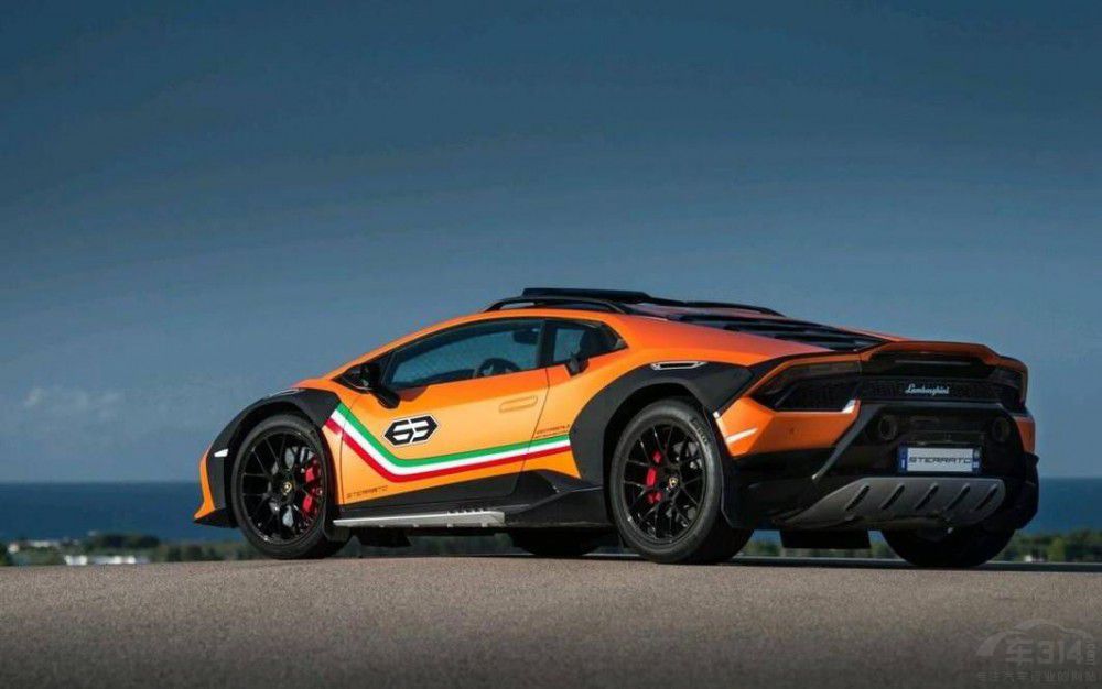 能玩沙子的蘭博基尼超跑 被保時捷帶壞了 能玩沙子的蘭博基尼超跑 被保時捷帶壞了