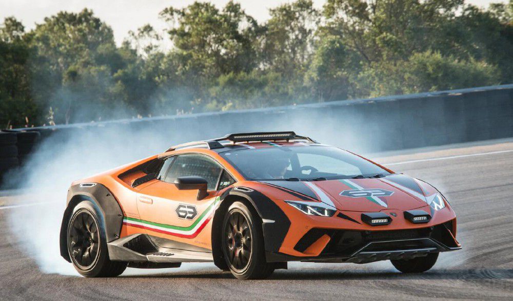 能玩沙子的蘭博基尼超跑 被保時捷帶壞了 能玩沙子的蘭博基尼超跑 被保時捷帶壞了