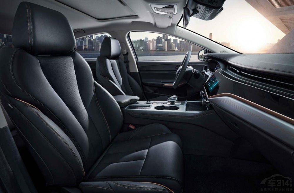 售價(jià)7.49萬(wàn)元起 2023款艾瑞澤5 PLUS上市 售價(jià)7.49萬(wàn)元起 2023款艾瑞澤5 PLUS上市