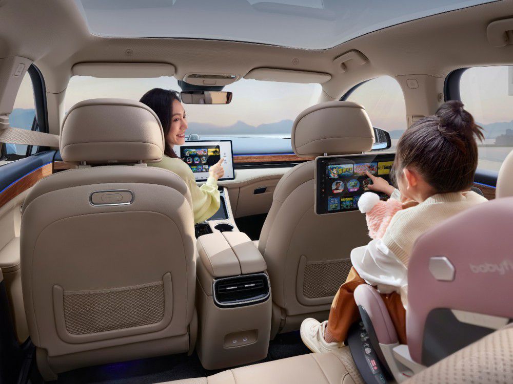 超可靠智慧性能SUV再升級(jí) M5標(biāo)準(zhǔn)版亮相 超可靠智慧性能SUV再升級(jí) M5標(biāo)準(zhǔn)版亮相