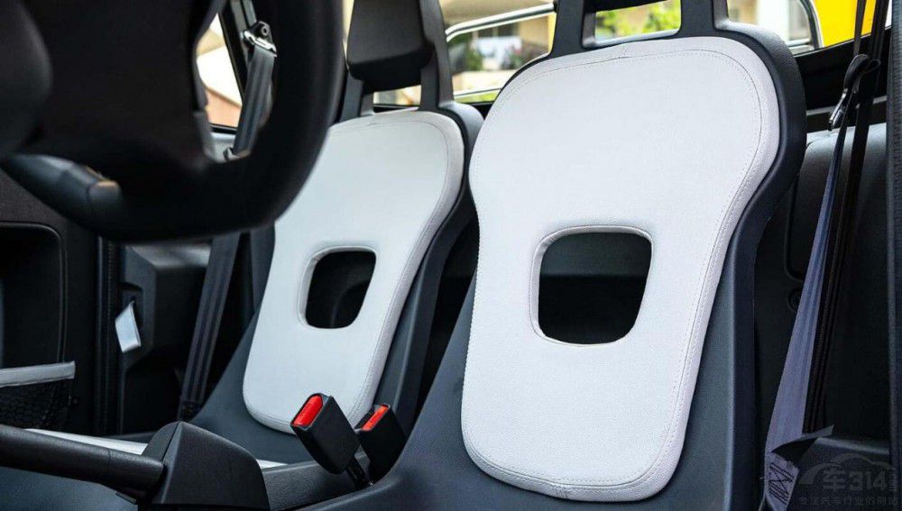 菲亞特Topolino EV主打就是一個軟萌好玩 菲亞特Topolino EV主打就是一個軟萌好玩