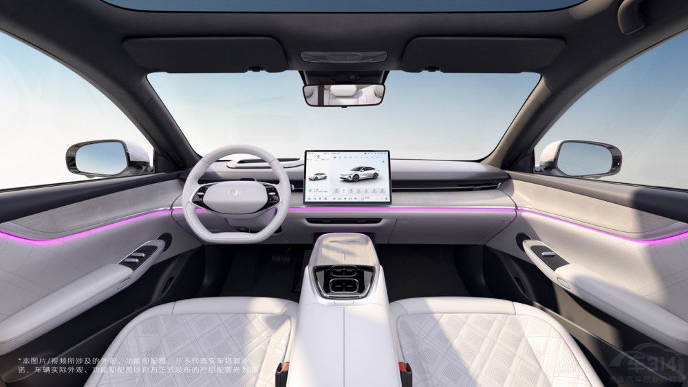 內(nèi)外兼修 實(shí)力出群 長(zhǎng)安啟源A07驚艷亮相 內(nèi)外兼修 實(shí)力出群 長(zhǎng)安啟源A07驚艷亮相