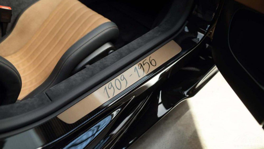 能狂飆的布加迪展館 ChironGoldenEra登場(chǎng) 能狂飆的布加迪展館 ChironGoldenEra登場(chǎng)