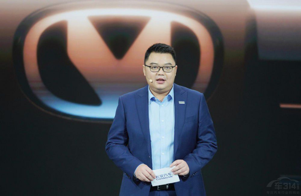 全球首款超級(jí)增程皮卡長(zhǎng)安獵手震撼亮相 全球首款超級(jí)增程皮卡長(zhǎng)安獵手震撼亮相