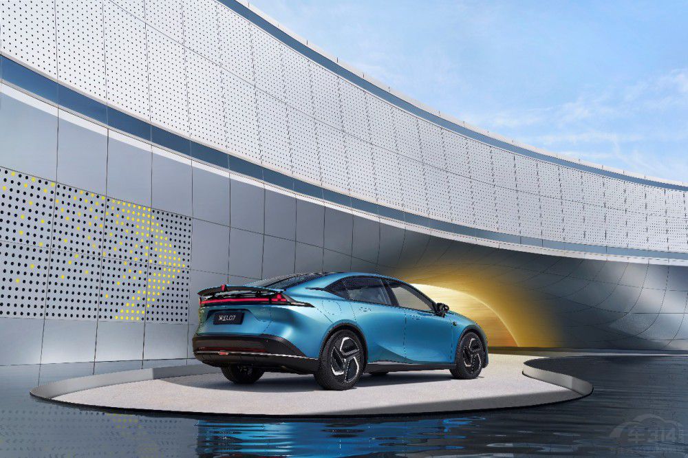 深藍(lán)L07 30萬內(nèi)唯一前排雙零重力座椅轎車 深藍(lán)L07 30萬內(nèi)唯一前排雙零重力座椅轎車