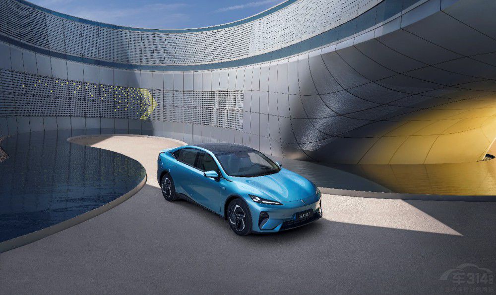 深藍(lán)L07 30萬內(nèi)唯一前排雙零重力座椅轎車 深藍(lán)L07 30萬內(nèi)唯一前排雙零重力座椅轎車