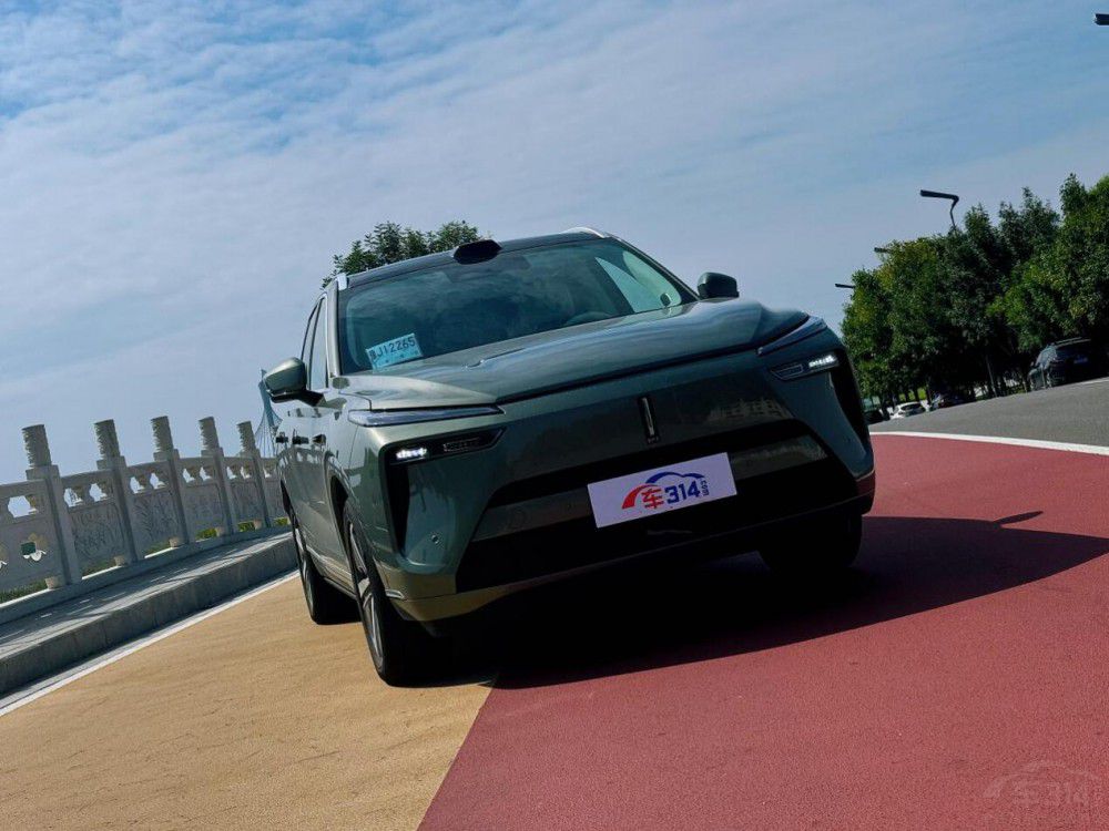 藍(lán)山智駕版 不得不說(shuō) 確實(shí)是個(gè)智能型好車(chē) 藍(lán)山智駕版 不得不說(shuō) 確實(shí)是個(gè)智能型好車(chē)