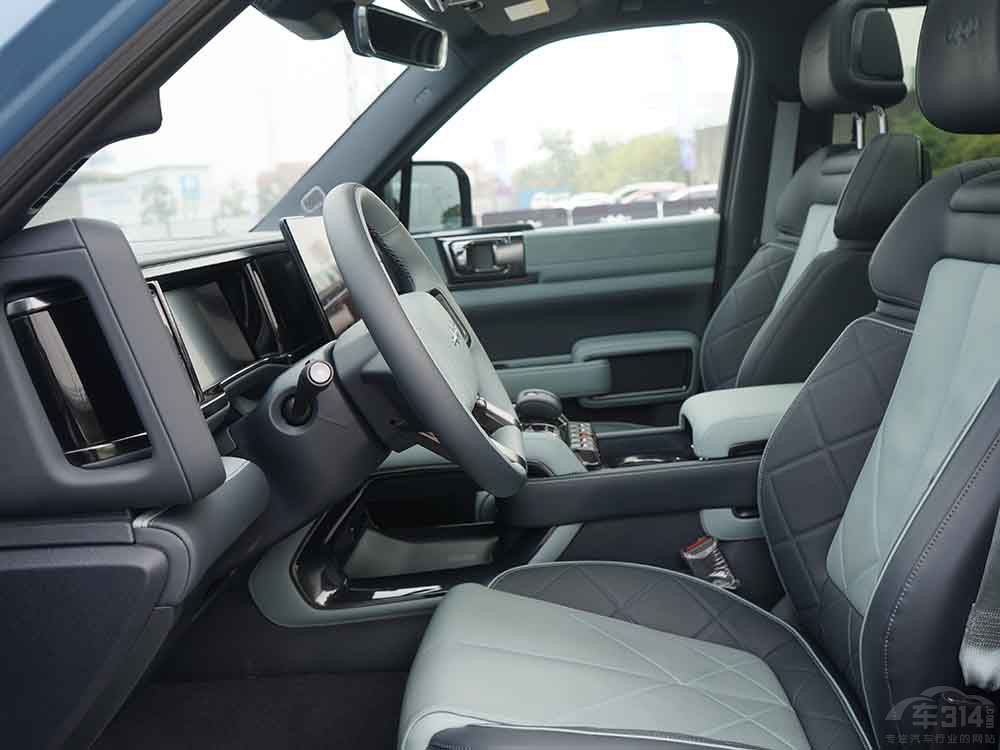 IӡSUV Ďv܇ _߀F