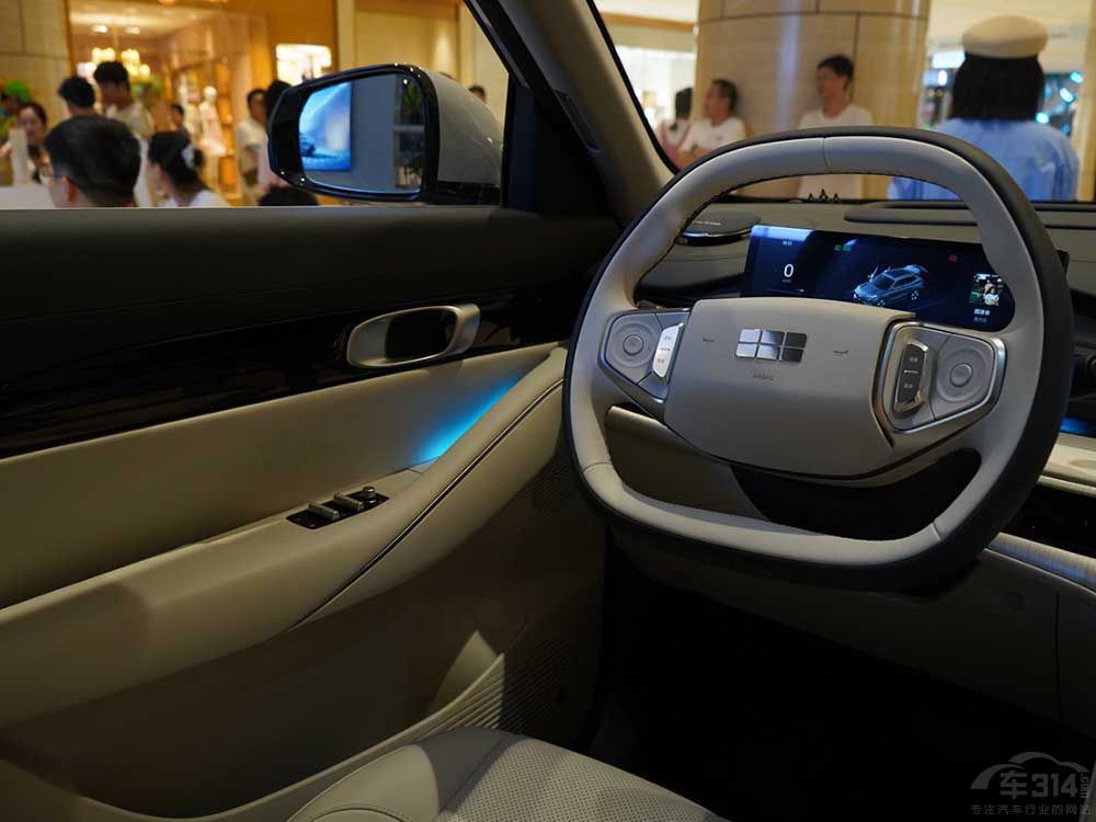 Pc10fԡSUV܇(bio)䡰ﵡ