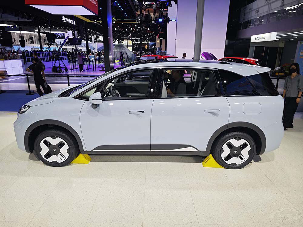 Pc10fԡSUV܇(bio)䡰ﵡ