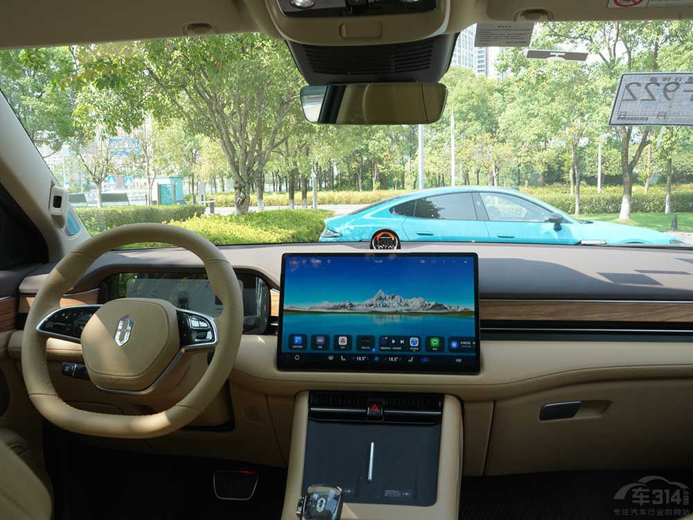 ؛(dng)ԏSUV𼼁]Y܇ɶ