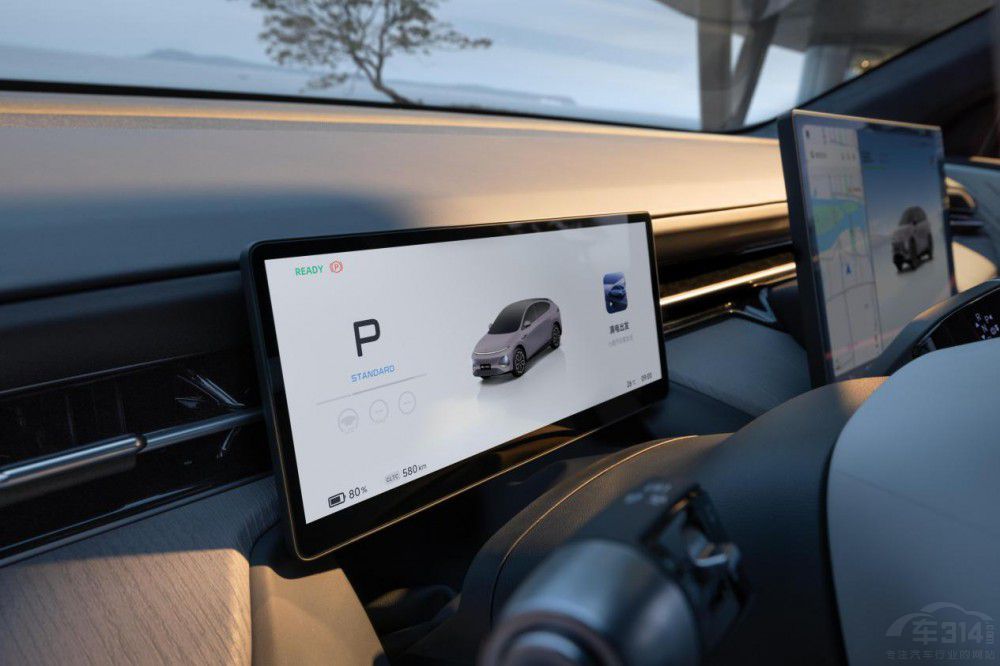 更強 更快 更煥新 2025款小鵬G6越級首秀 更強 更快 更煥新 2025款小鵬G6越級首秀