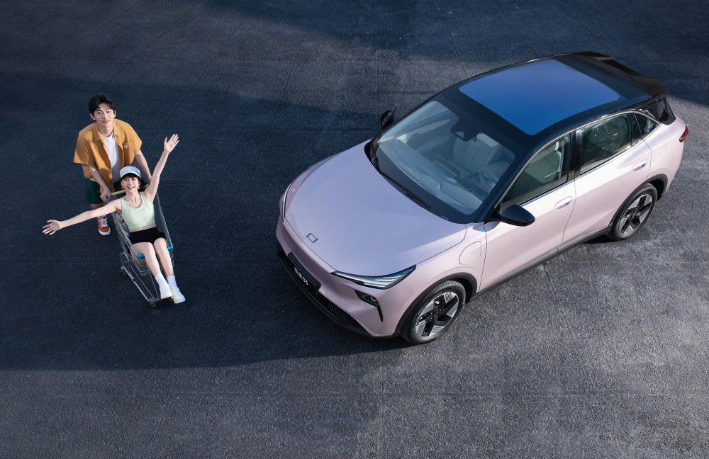 9.29萬元起 一汽奔騰悅意03"反套路"上市 9.29萬元起 一汽奔騰悅意03"反套路"上市