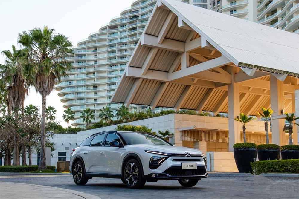 郁可唯獻(xiàn)唱凡爾賽大會(huì) C5 X領(lǐng)潮共創(chuàng)之夜 郁可唯獻(xiàn)唱凡爾賽大會(huì) C5 X領(lǐng)潮共創(chuàng)之夜