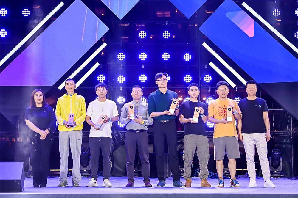 郁可唯獻(xiàn)唱凡爾賽大會(huì) C5 X領(lǐng)潮共創(chuàng)之夜 郁可唯獻(xiàn)唱凡爾賽大會(huì) C5 X領(lǐng)潮共創(chuàng)之夜