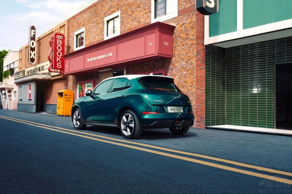 領(lǐng)跑純電汽車市場 歐拉撐起女人“半邊天” 領(lǐng)跑純電汽車市場 歐拉撐起女人“半邊天”