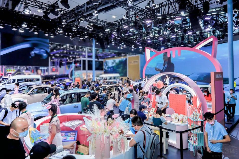 領(lǐng)跑純電汽車市場 歐拉撐起女人“半邊天” 領(lǐng)跑純電汽車市場 歐拉撐起女人“半邊天”