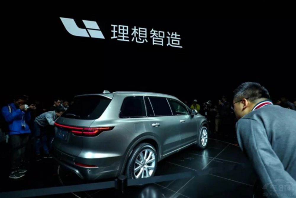 李想質(zhì)疑團(tuán)車網(wǎng)造車遭懟 李想質(zhì)疑團(tuán)車網(wǎng)造車遭懟