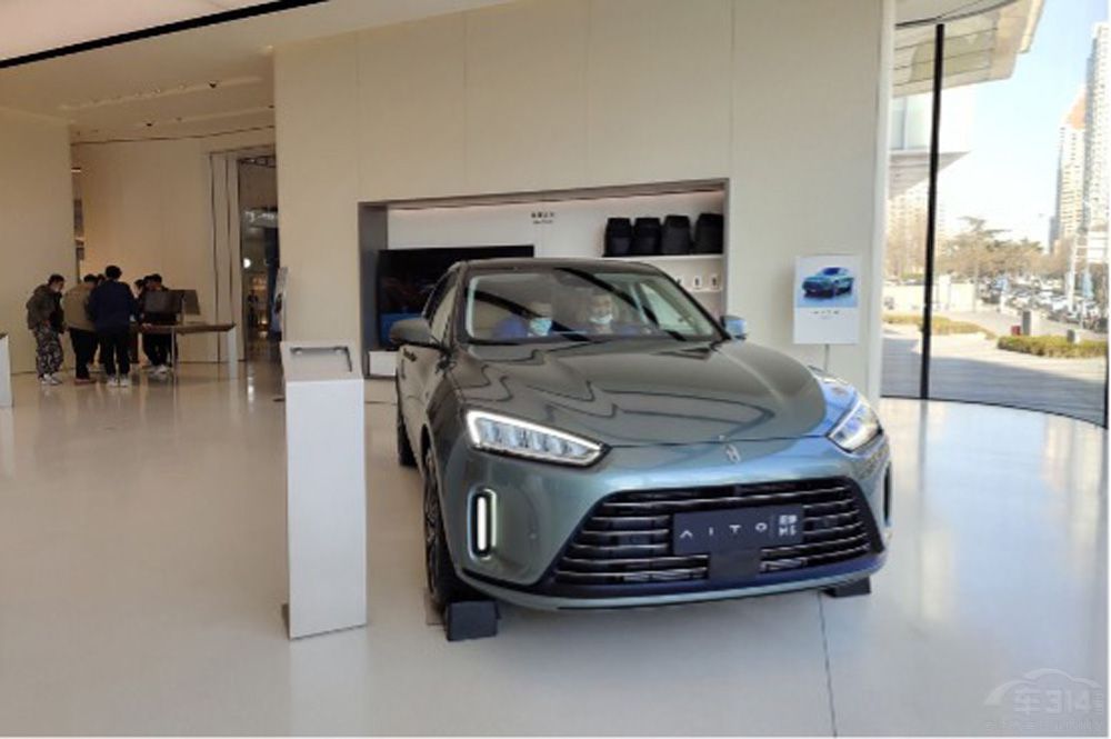 李想質(zhì)疑團(tuán)車網(wǎng)造車遭懟 李想質(zhì)疑團(tuán)車網(wǎng)造車遭懟