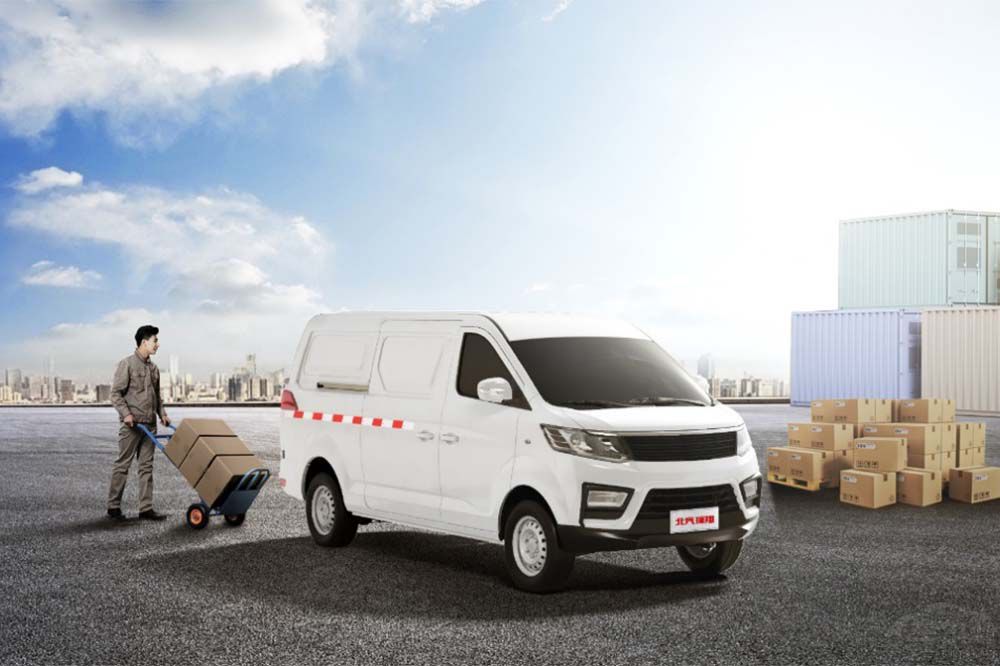 電領(lǐng)未來 北汽瑞翔首款新能源車成功下線 電領(lǐng)未來 北汽瑞翔首款新能源車成功下線