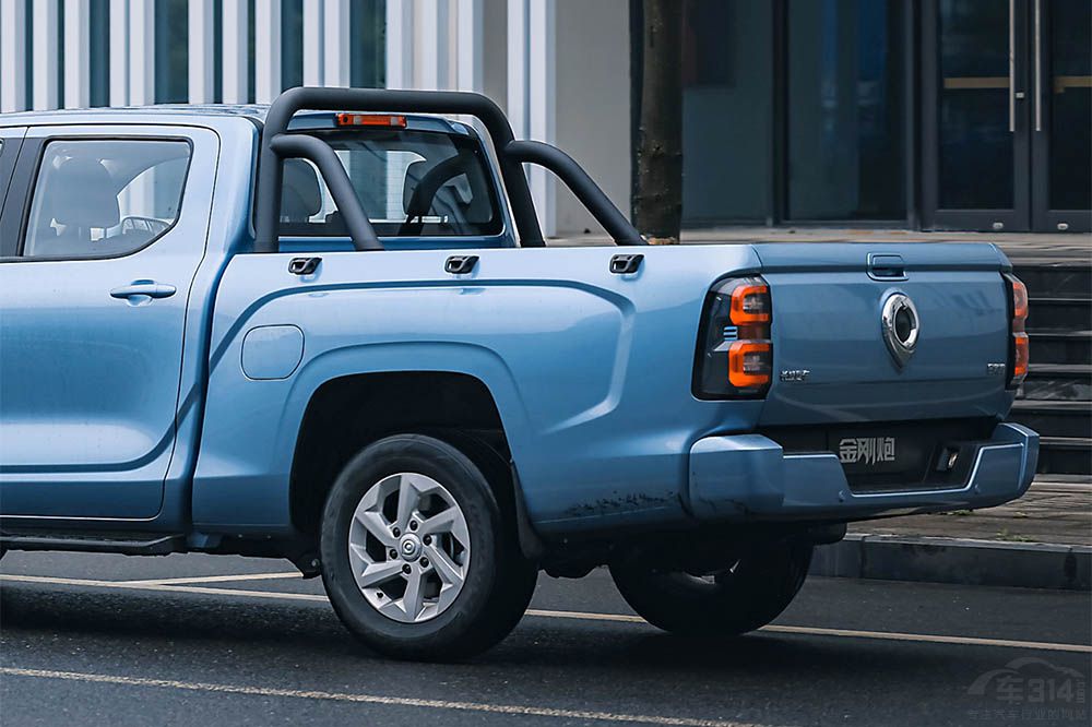 拉得動(dòng)經(jīng)濟(jì) 裝得下夢(mèng)想 金剛炮河北上市 拉得動(dòng)經(jīng)濟(jì) 裝得下夢(mèng)想 金剛炮河北上市