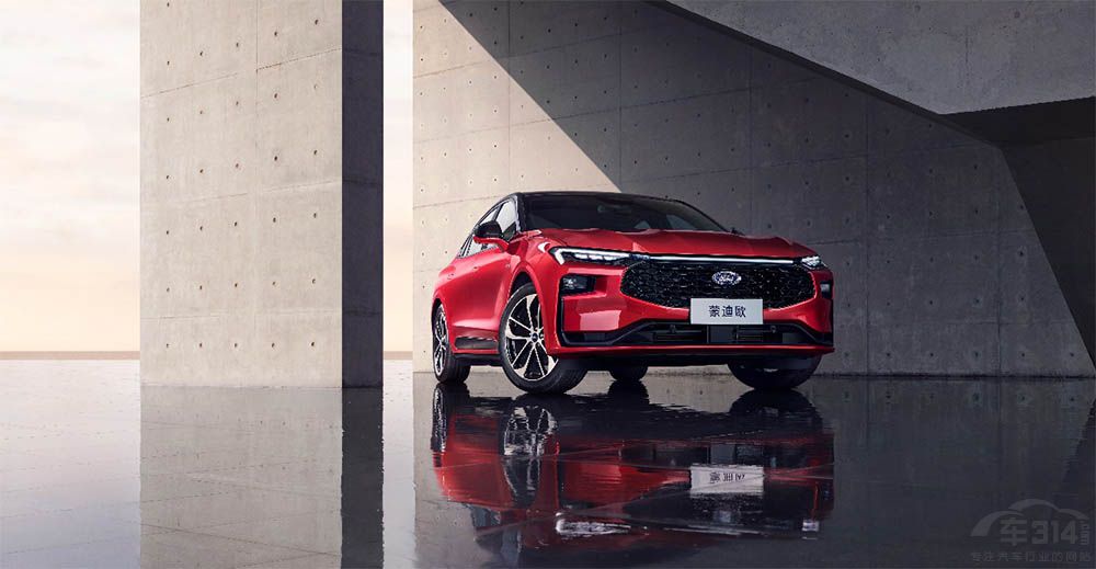 零件終身質(zhì)保 誠意雙驅(qū)新一代蒙迪歐上市 零件終身質(zhì)保 誠意雙驅(qū)新一代蒙迪歐上市