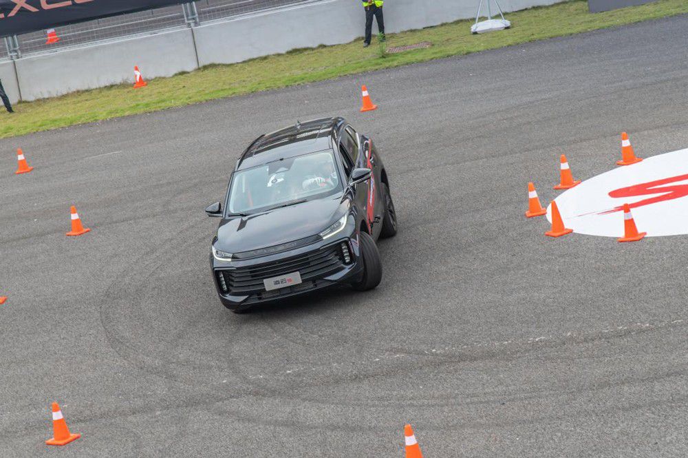 “賽道級性能SUV”星途凌云S連創(chuàng)高能表現 “賽道級性能SUV”星途凌云S連創(chuàng)高能表現