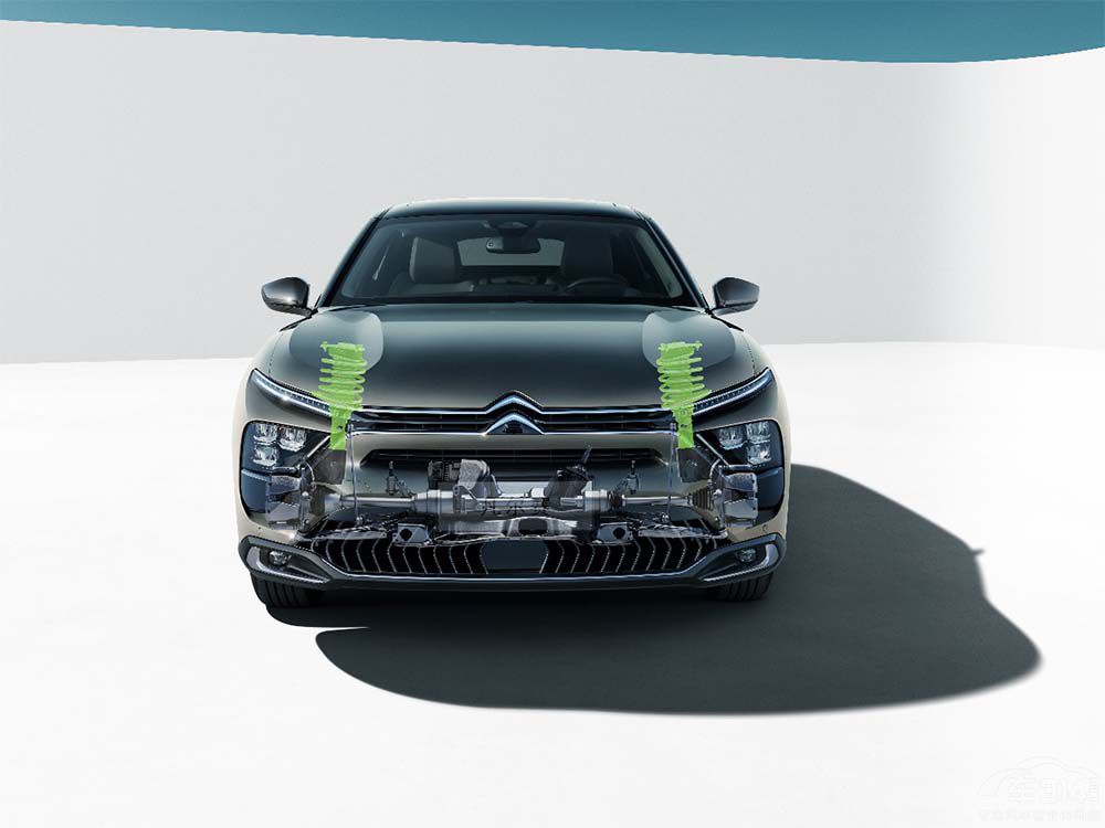 東風(fēng)售價16.37萬元 凡爾賽C5 X 推出FM版 東風(fēng)售價16.37萬元 凡爾賽C5 X 推出FM版