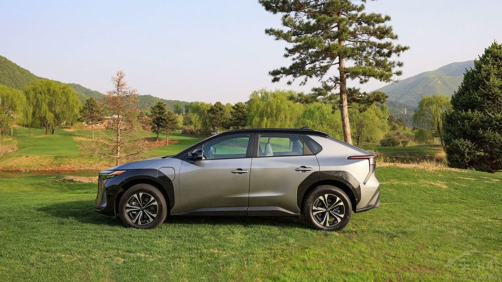 一汽豐田bZ4X對(duì)唐新能源EV 誰(shuí)更值得買 一汽豐田bZ4X對(duì)唐新能源EV 誰(shuí)更值得買