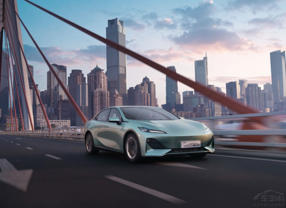 搶先留資長(zhǎng)安深藍(lán)C385或享5年免費(fèi)權(quán)益 搶先留資長(zhǎng)安深藍(lán)C385或享5年免費(fèi)權(quán)益