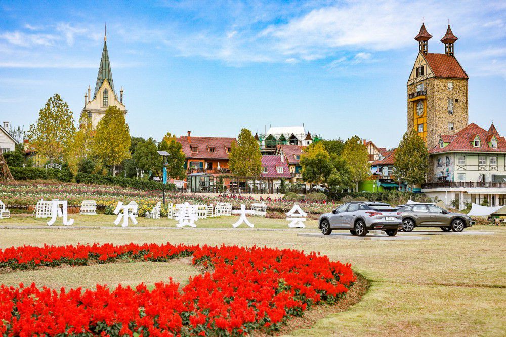 ԒѩF܇ 320f(sh)ֱĹ£