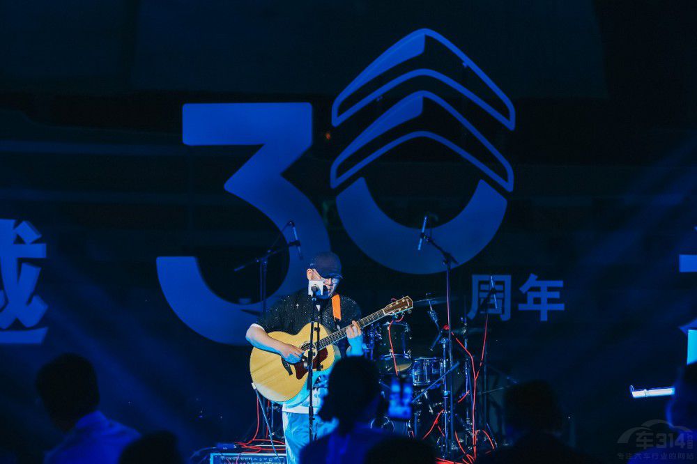 東風(fēng)雪鐵龍30周年:堅持“以客戶為中心” 東風(fēng)雪鐵龍30周年:堅持“以客戶為中心”