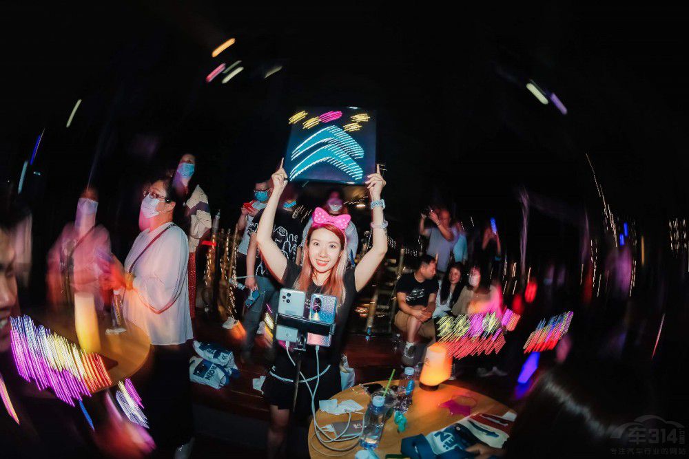 東風(fēng)雪鐵龍30周年:堅持“以客戶為中心” 東風(fēng)雪鐵龍30周年:堅持“以客戶為中心”