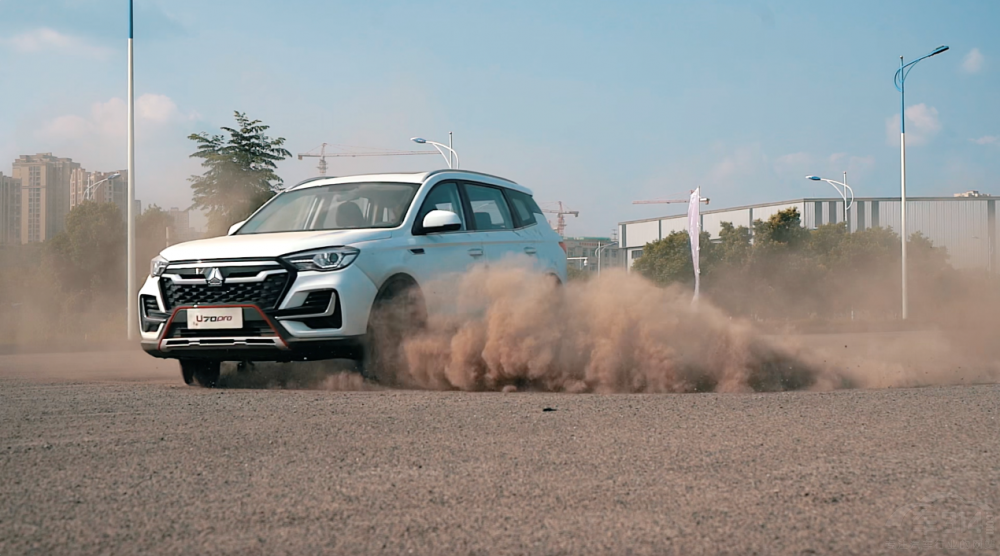 Ї(gu)VGVȫSUV܇U70Pro