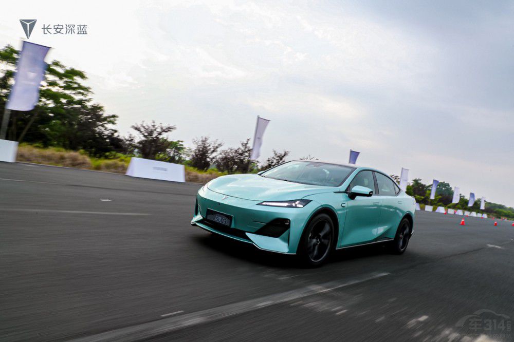 6月底7月初 純電轎跑長安深藍SL03將上市 6月底7月初 純電轎跑長安深藍SL03將上市