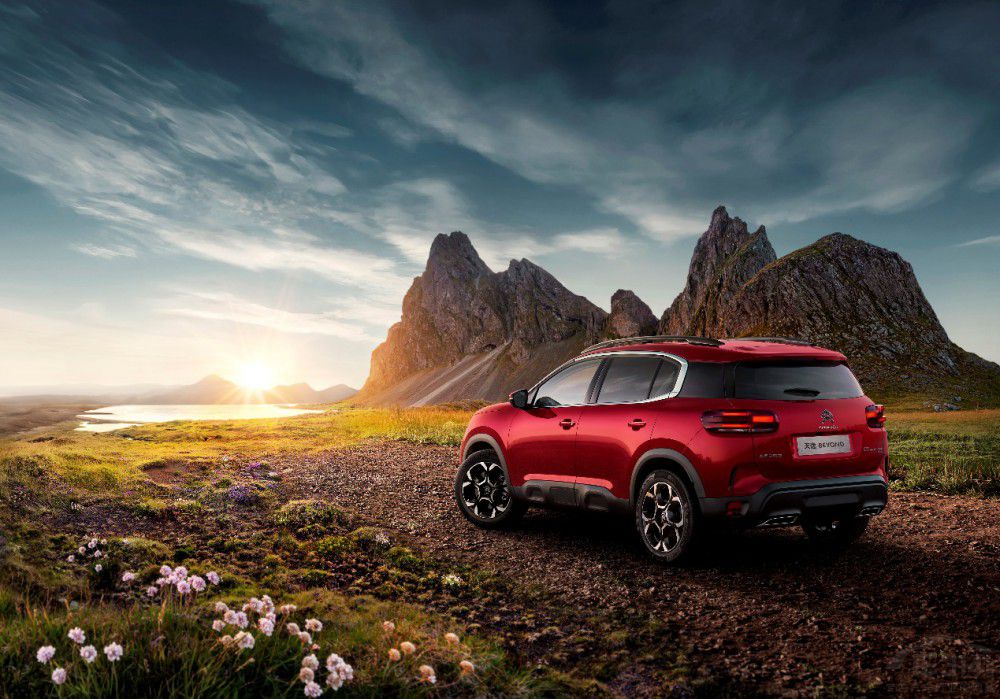 東風(fēng)雪鐵龍?zhí)煲軧EYOND預(yù)售價(jià)15.77萬(wàn)起 東風(fēng)雪鐵龍?zhí)煲軧EYOND預(yù)售價(jià)15.77萬(wàn)起