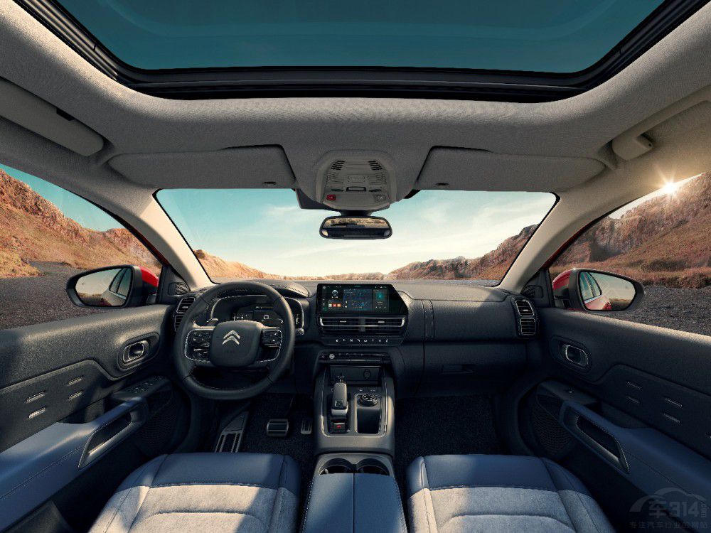 東風(fēng)雪鐵龍?zhí)煲軧EYOND預(yù)售價(jià)15.77萬(wàn)起 東風(fēng)雪鐵龍?zhí)煲軧EYOND預(yù)售價(jià)15.77萬(wàn)起