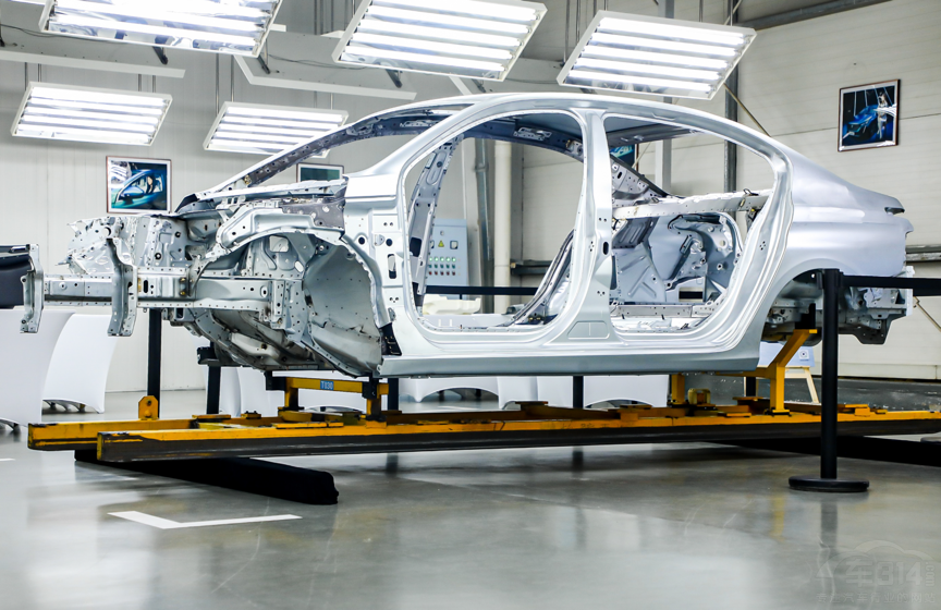 全系標(biāo)配東風(fēng)標(biāo)致新408預(yù)售10.57萬元起 全系標(biāo)配東風(fēng)標(biāo)致新408預(yù)售10.57萬元起