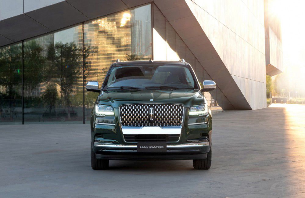 全新林肯領(lǐng)航員Navigator長(zhǎng)軸總統(tǒng)版上市 全新林肯領(lǐng)航員Navigator長(zhǎng)軸總統(tǒng)版上市