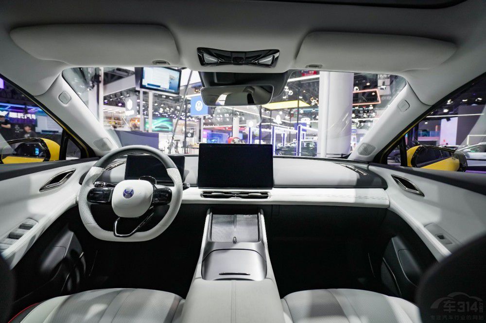 純電智能潮跑合創(chuàng)A06正式亮相成都車展 純電智能潮跑合創(chuàng)A06正式亮相成都車展