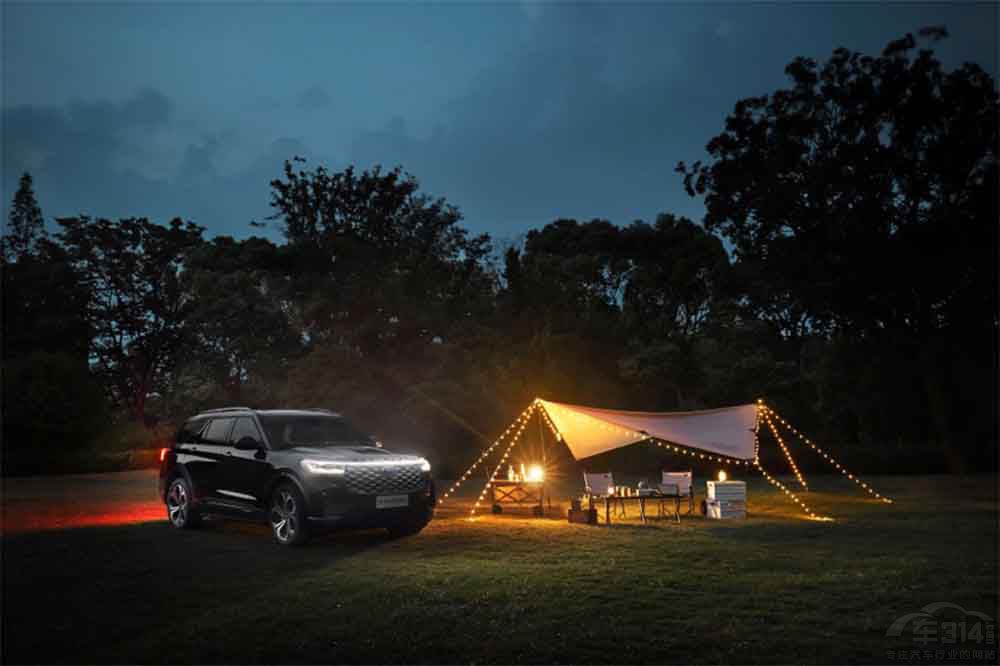 30.98萬起 陸上游艇全新福特探險者啟航 30.98萬起 陸上游艇全新福特探險者啟航