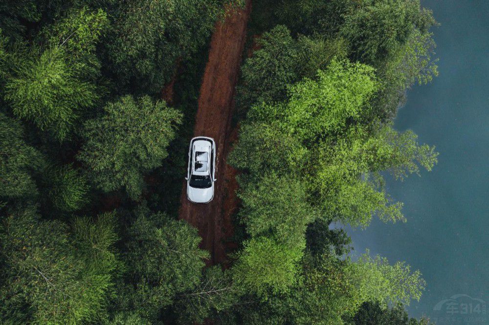 12.68萬 2022款傳祺GS4 PLUS加配不加價 12.68萬 2022款傳祺GS4 PLUS加配不加價