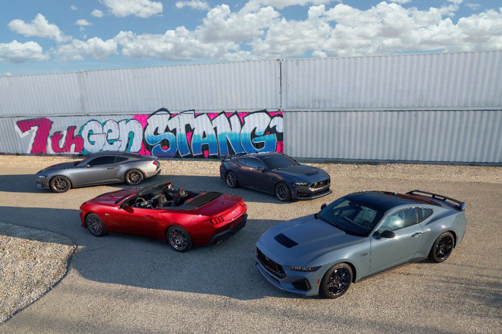 福特Mustang推出Mustang Dark Horse車型 福特Mustang推出Mustang Dark Horse車型