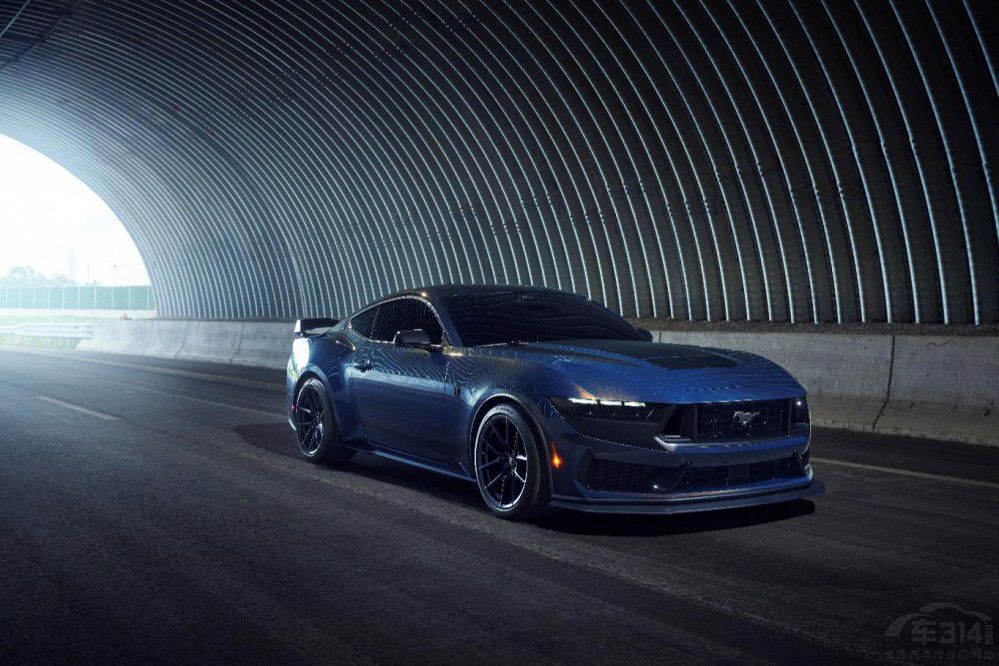福特Mustang推出Mustang Dark Horse車型 福特Mustang推出Mustang Dark Horse車型