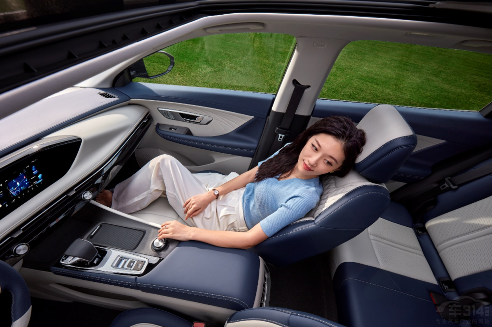 風(fēng)神皓極正式上市 新車敢創(chuàng)版售價14.69萬 風(fēng)神皓極正式上市 新車敢創(chuàng)版售價14.69萬