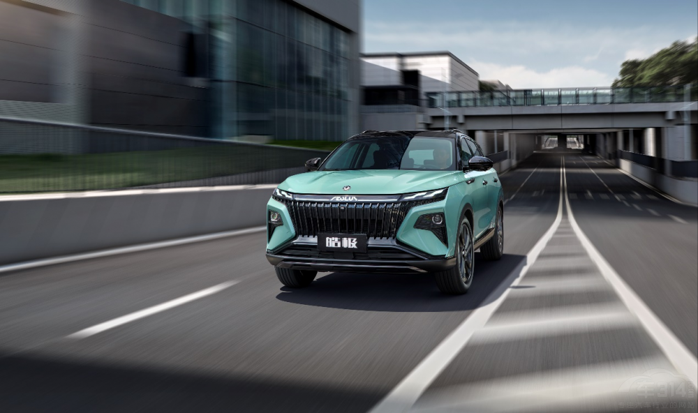 風(fēng)神皓極正式上市 新車敢創(chuàng)版售價14.69萬 風(fēng)神皓極正式上市 新車敢創(chuàng)版售價14.69萬