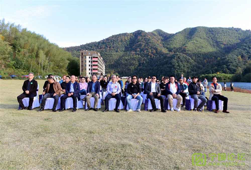 國(guó)道G318紀(jì)錄電影三部曲項(xiàng)目策劃會(huì)舉行 國(guó)道G318紀(jì)錄電影三部曲項(xiàng)目策劃會(huì)舉行