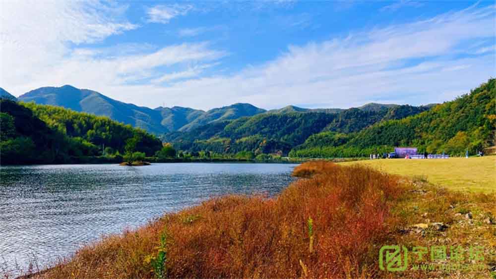 國(guó)道G318紀(jì)錄電影三部曲項(xiàng)目策劃會(huì)舉行 國(guó)道G318紀(jì)錄電影三部曲項(xiàng)目策劃會(huì)舉行